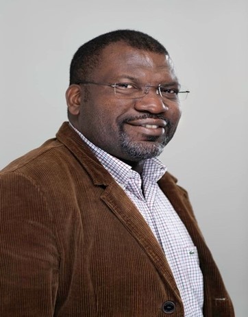 Hubert Tchakoute-Tchuigoua